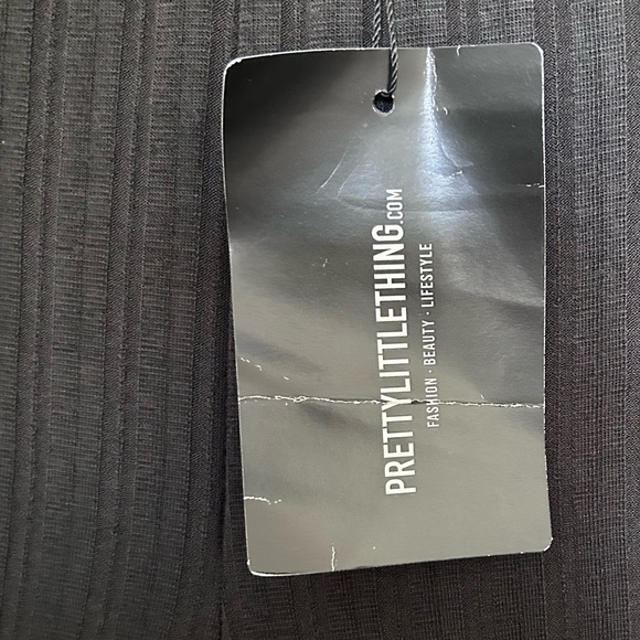 PrettyLittleThing Shape Charcoal Grey Wide Rib Flared Pants/Trousers Sz. 8 NWT - Picture 9 of 10